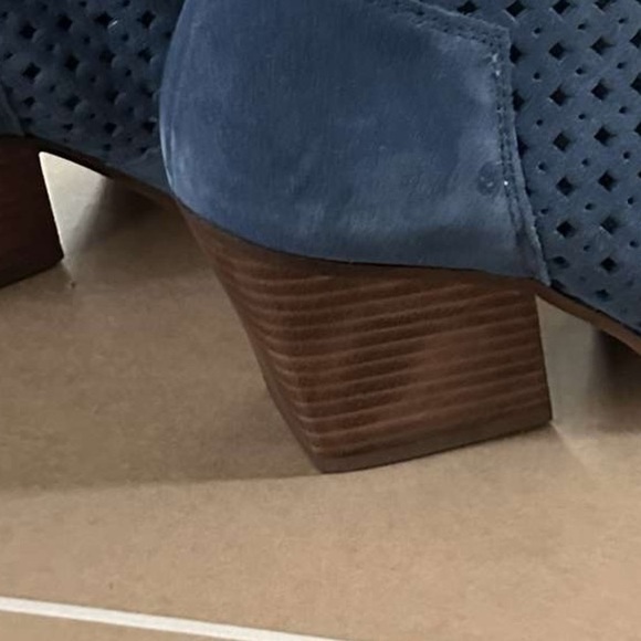 Seychelles-Diva Blue Suede Leather Perforated Mid Calf Boots-Blue-7.5 NEW - Picture 8 of 10